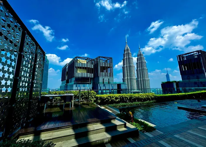 The Klcc At Star Sky Pools