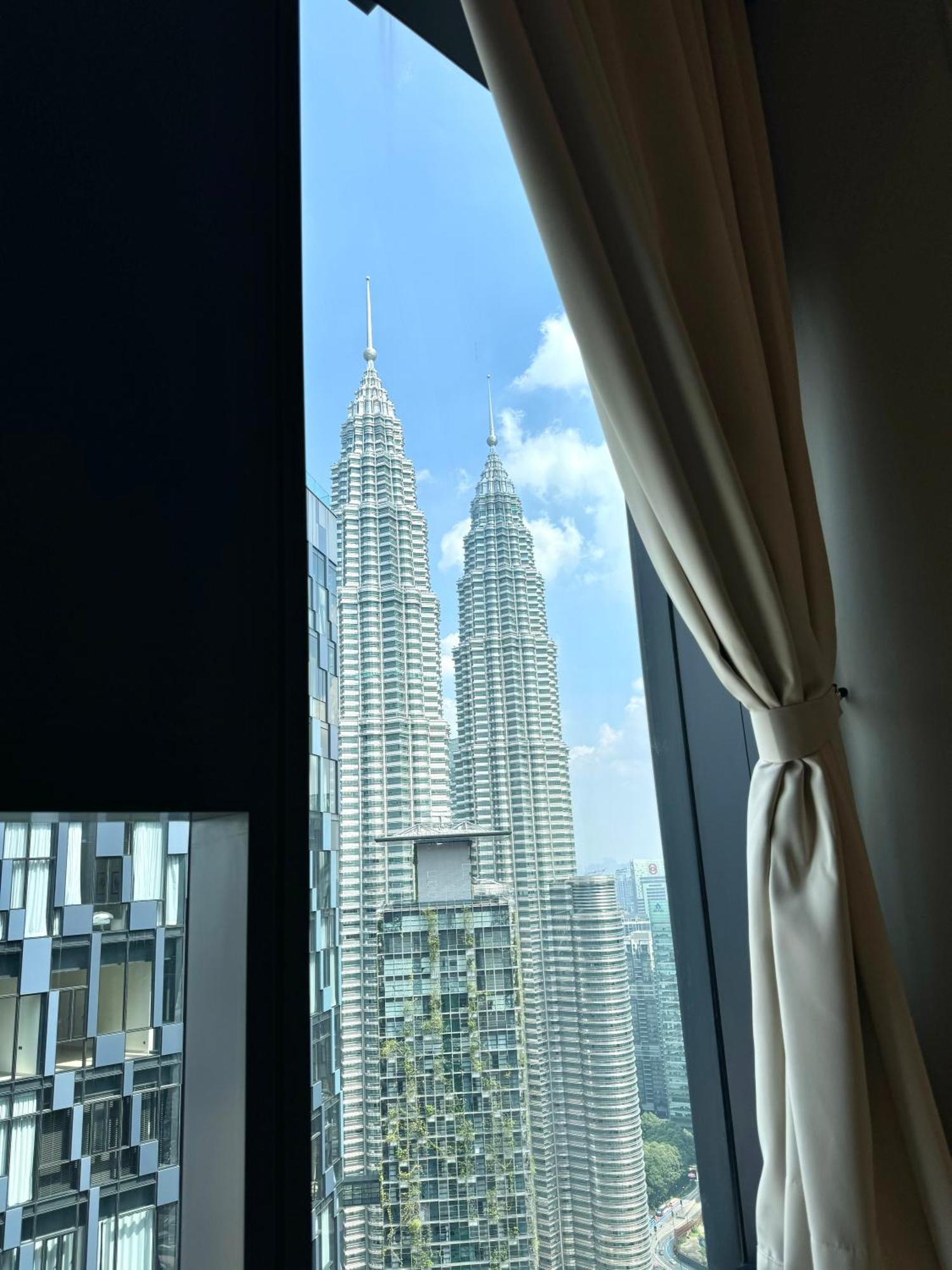 Pangsapuri The Klcc At Star Sky Pools Kuala Lumpur
